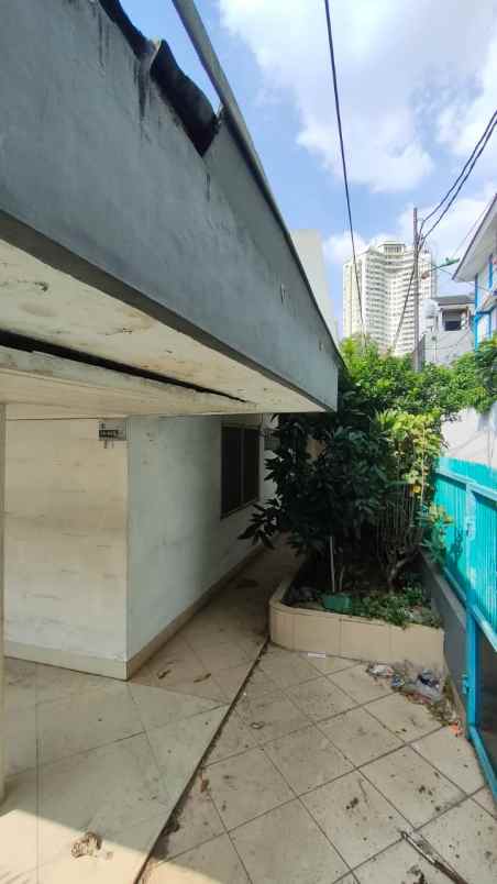 dijual rumah petojo utara