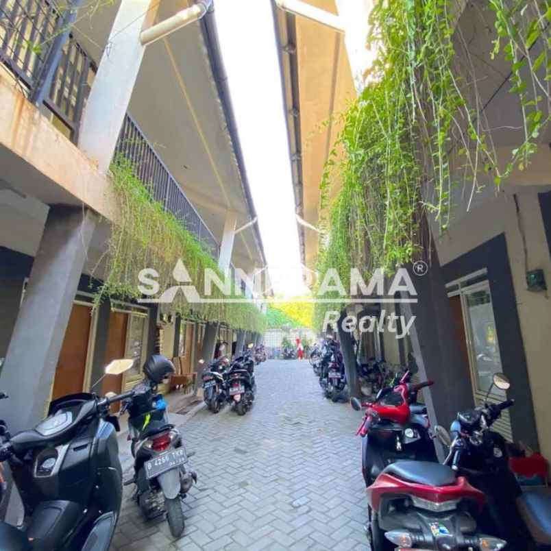 dijual rumah petukangan selatan