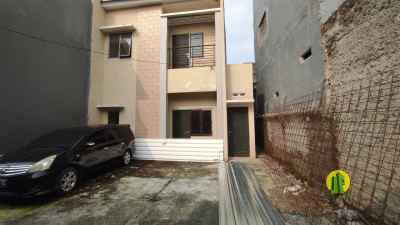 dijual rumah pinang