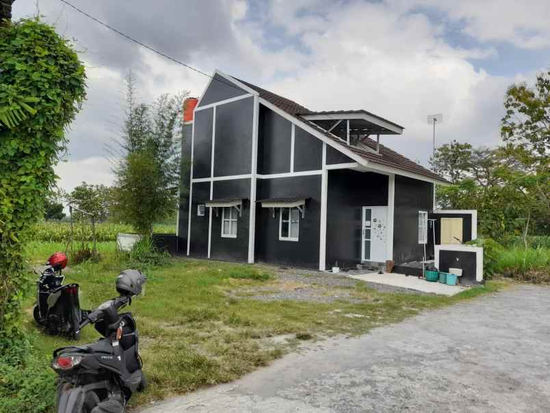 dijual rumah pleret
