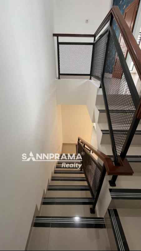 dijual rumah pondok benda pamulang