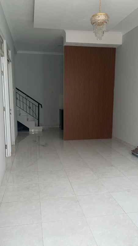 dijual rumah pondok gading mas kelapa