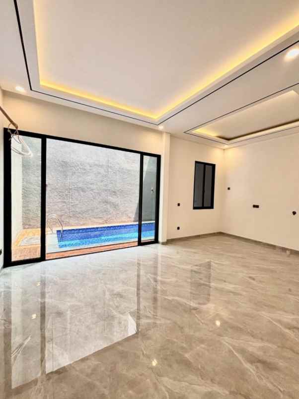 dijual rumah pondok indah