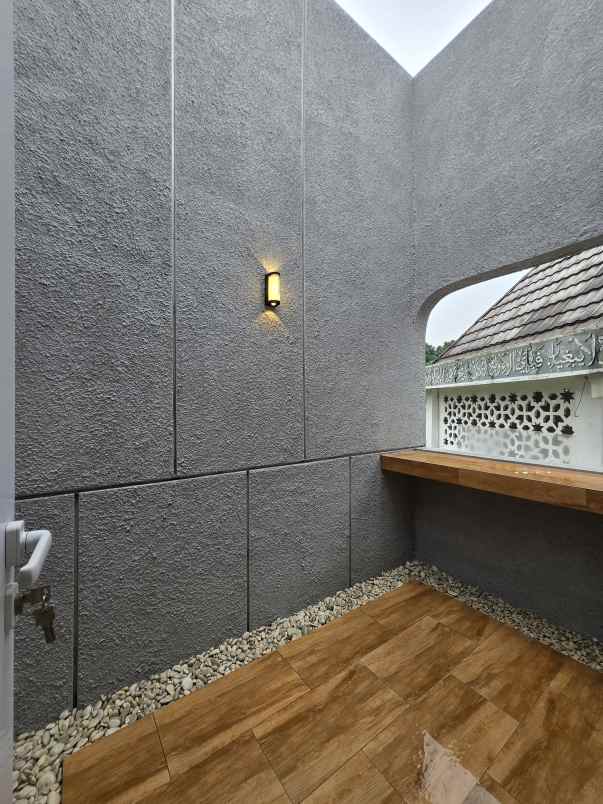 dijual rumah pondok kelapa