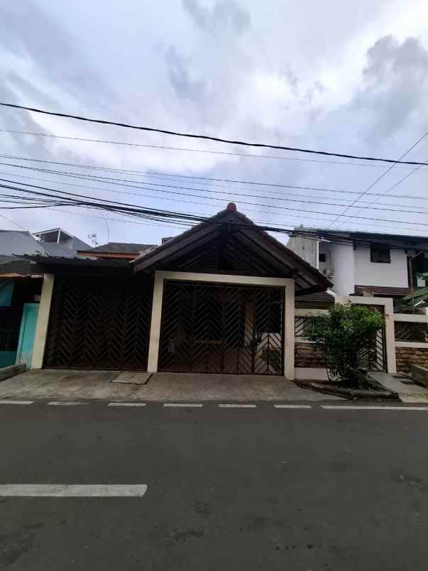 dijual rumah pondok kopi jakarta timur