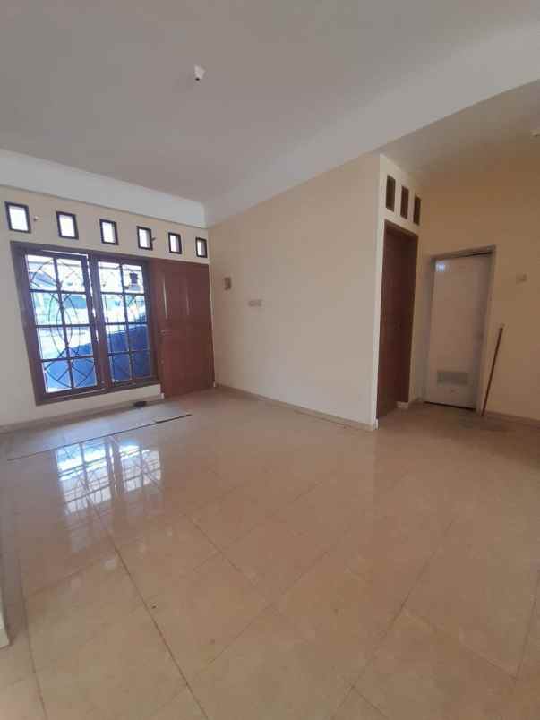 dijual rumah pondok kopi jakarta timur