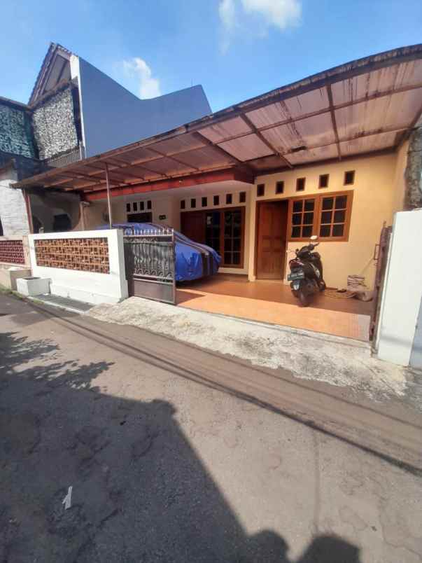 dijual rumah pondok kopi jakarta timur