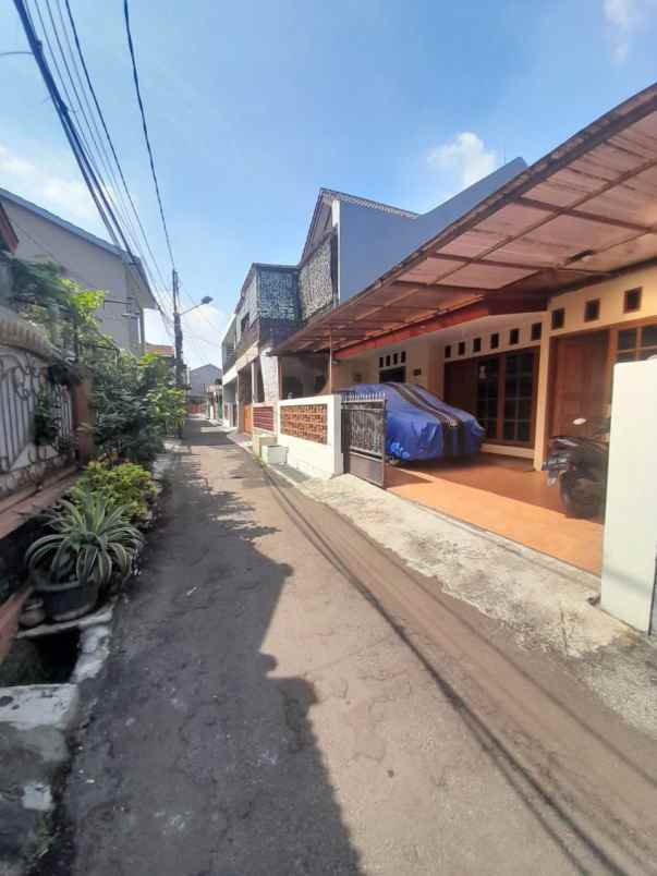 dijual rumah pondok kopi jakarta timur