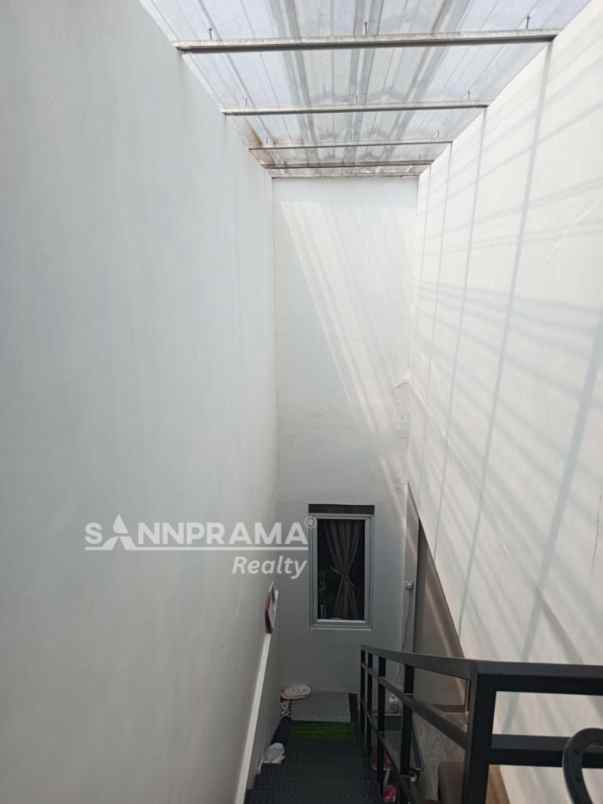 dijual rumah pondok petir