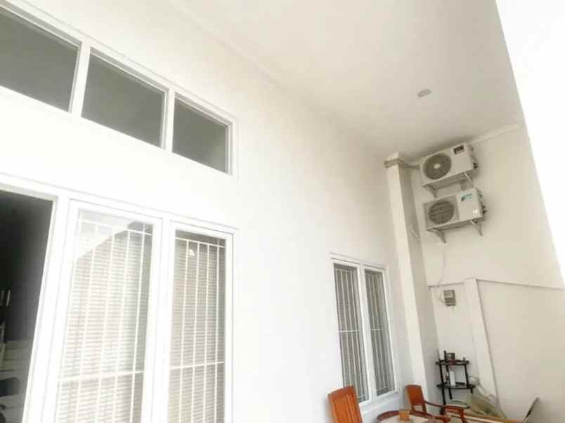 dijual rumah pondok ungu permai