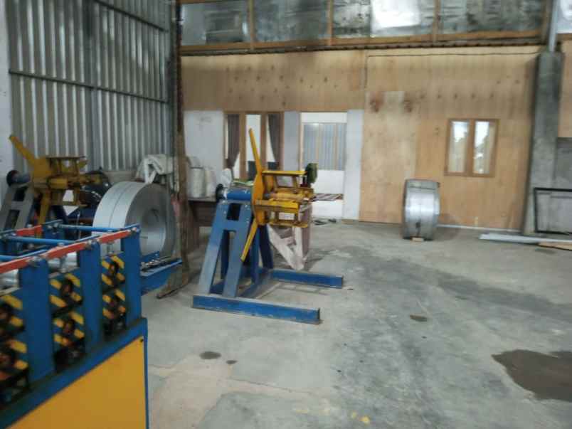 dijual rumah poros mamuju