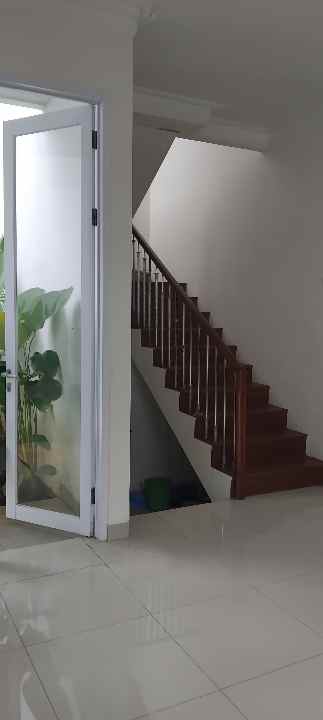 dijual rumah posisi hook di citragan cibubur