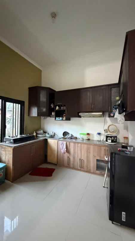 dijual rumah posisi hook lokasi perum landung sari