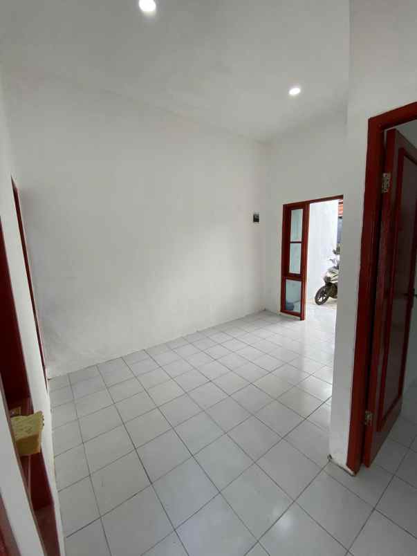 dijual rumah pperum grand residence