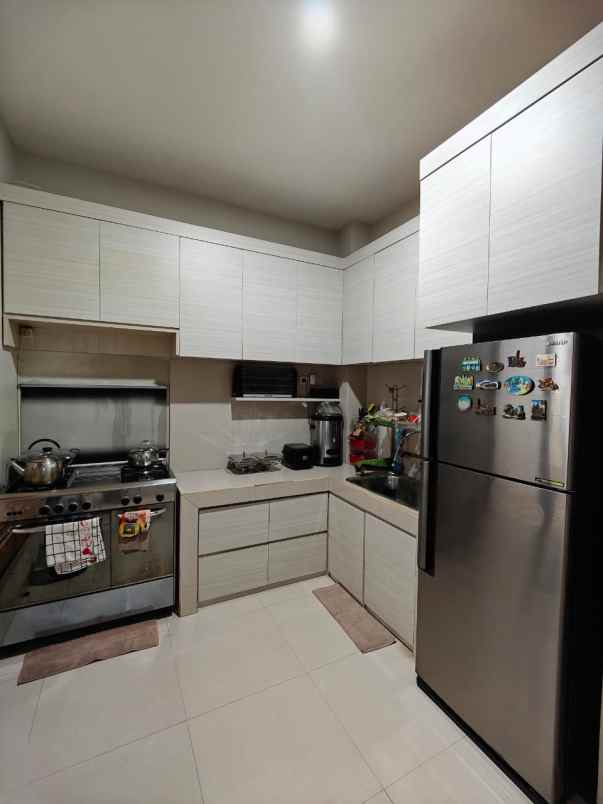 dijual rumah premier estate jatiwarna