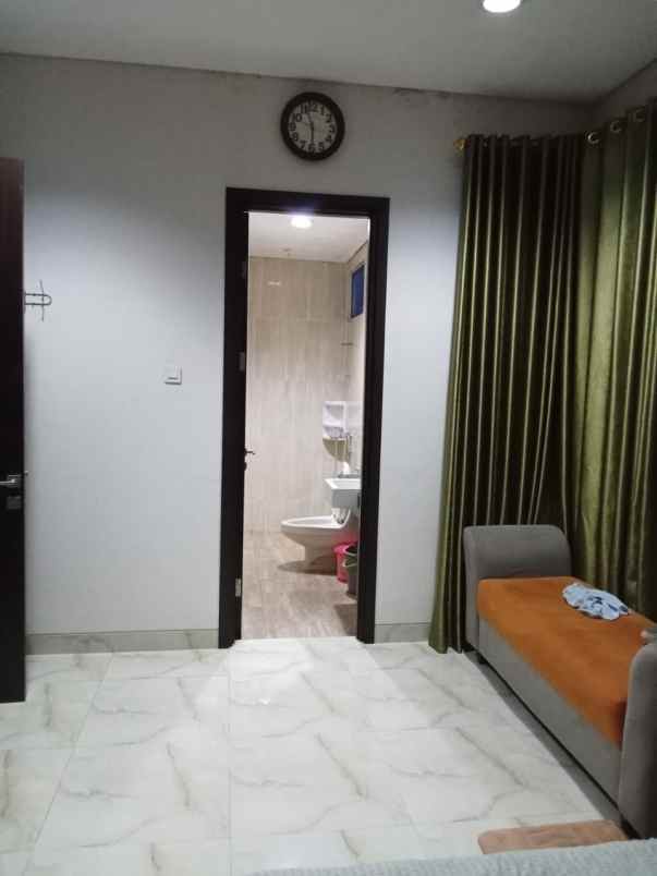 dijual rumah pulo gadung cakung
