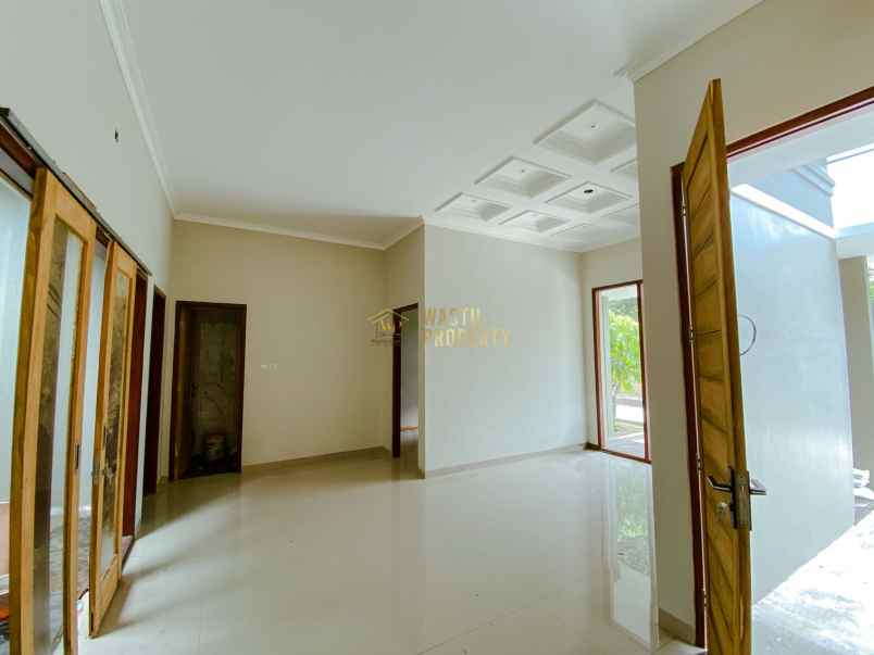 dijual rumah purwomartani