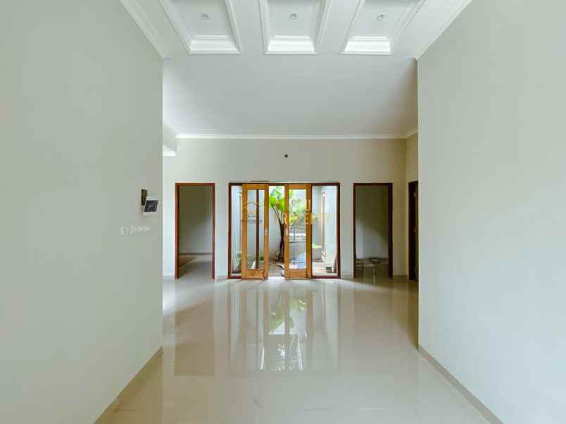 dijual rumah purwomartani