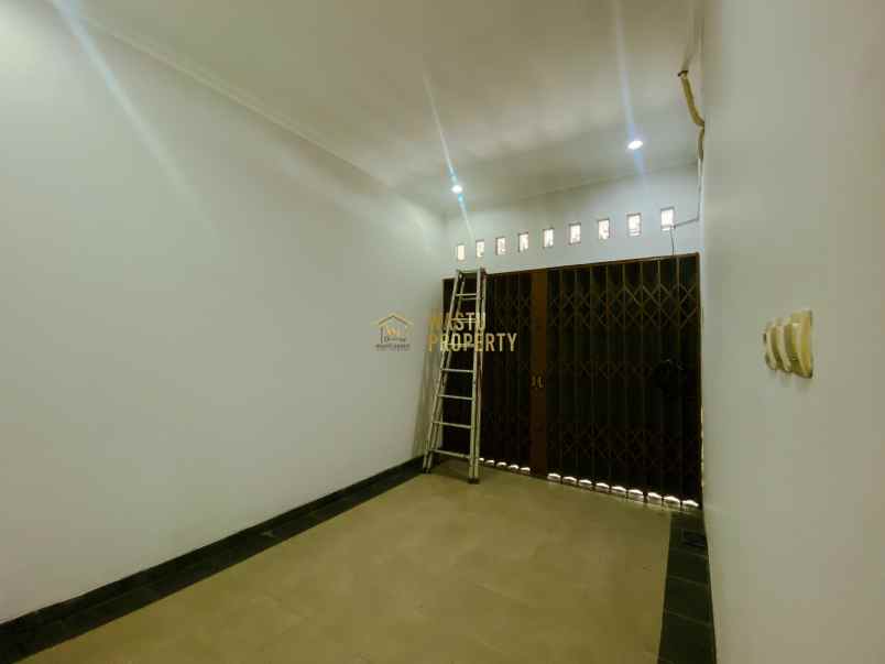 dijual rumah purwomartani