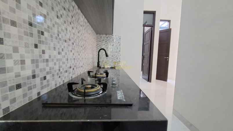 dijual rumah purwomartani kalasan