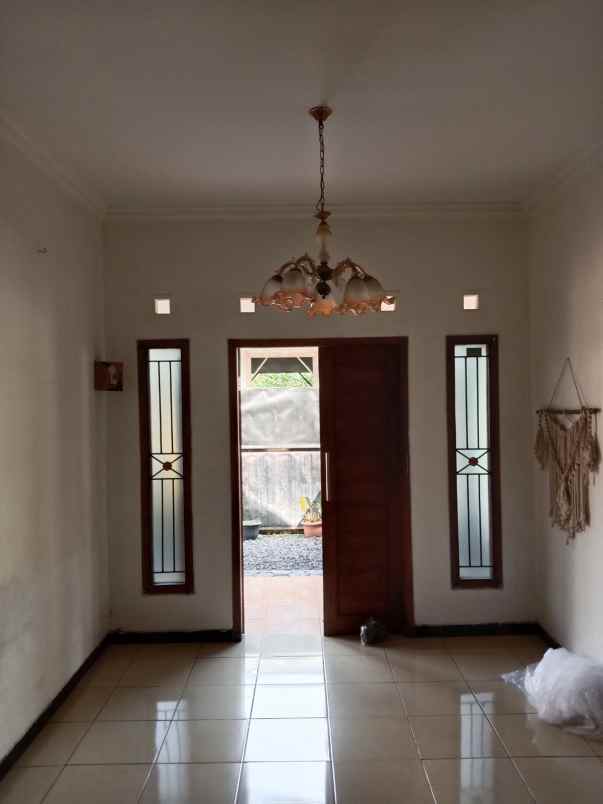 dijual rumah purwomartani kalasan