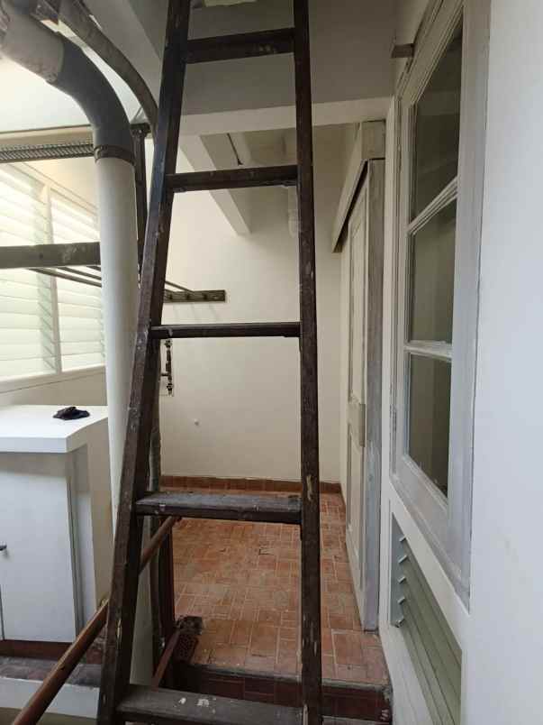 dijual rumah raffles hills siap huni baru renovasi