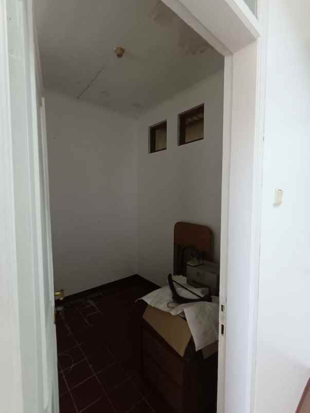 dijual rumah raffles hills siap huni baru renovasi