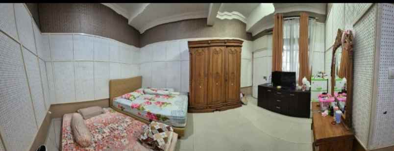 dijual rumah rawamangun