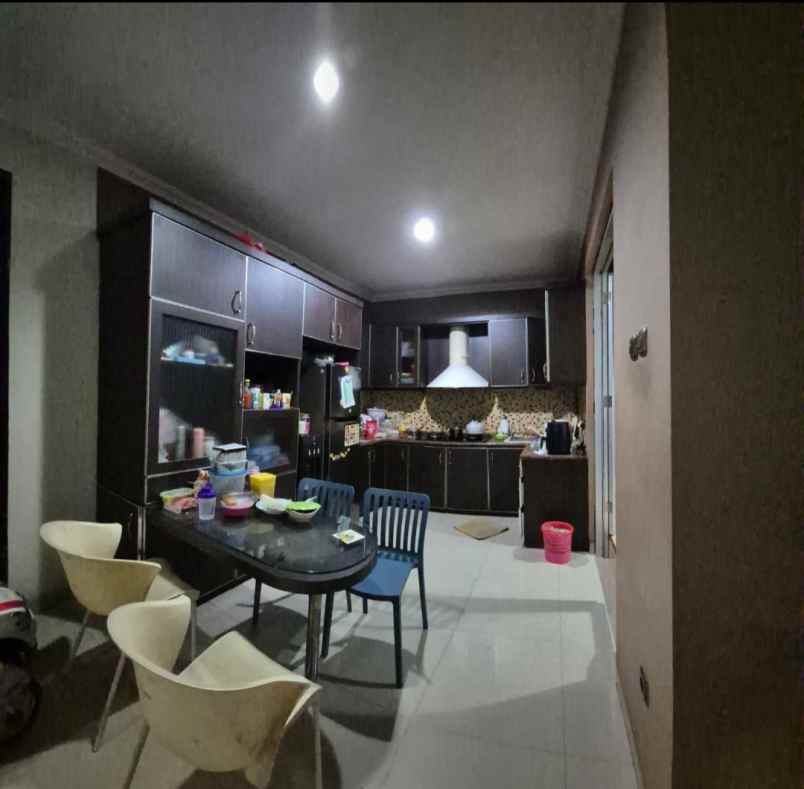 dijual rumah rawamangun