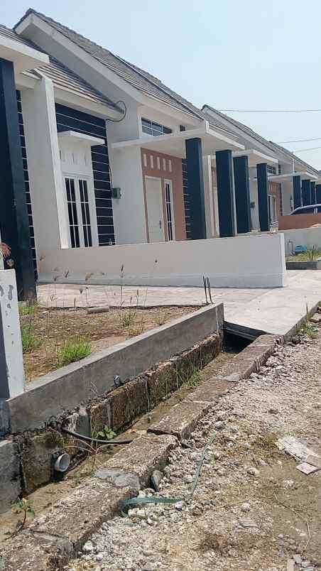 dijual rumah ready siap huni