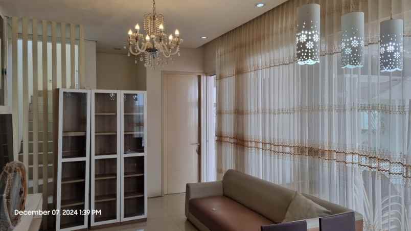dijual rumah royal residence wiyung surabaya