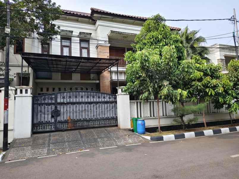 dijual rumah rumah cempaka putih
