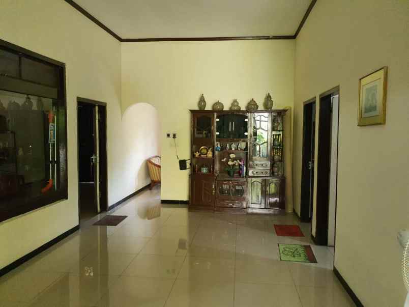 dijual rumah rungkut asri timur