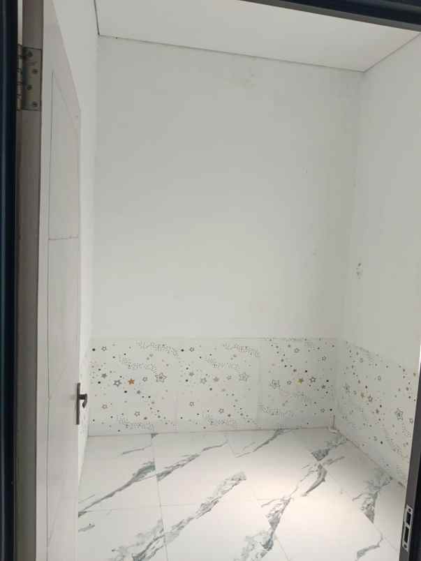 dijual rumah samaira residence tapos depok