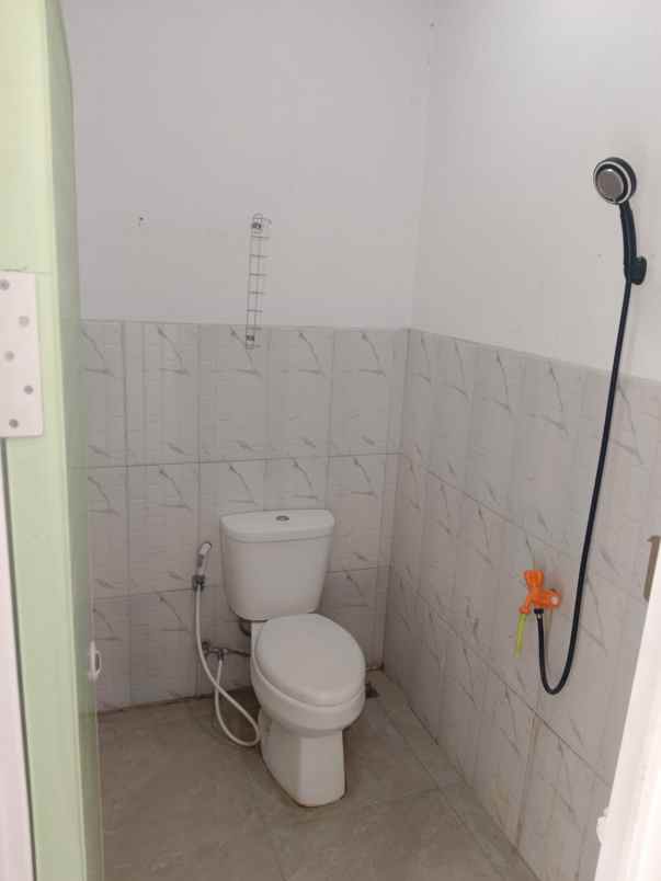 dijual rumah samaira residence tapos depok