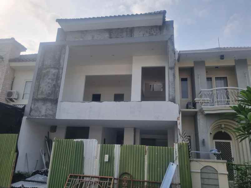 dijual rumah san diego pakuwon city