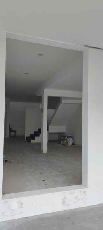 dijual rumah san diego pakuwon city