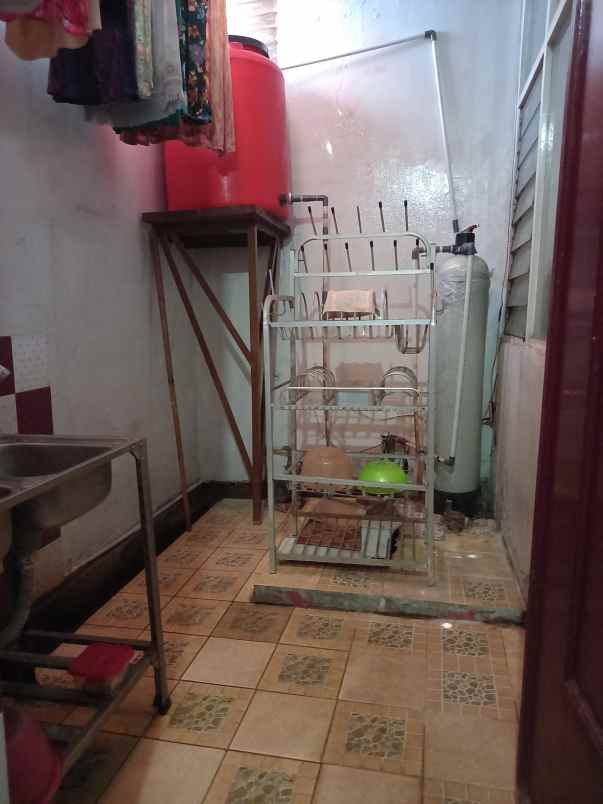 dijual rumah sanggar kencana soekarno