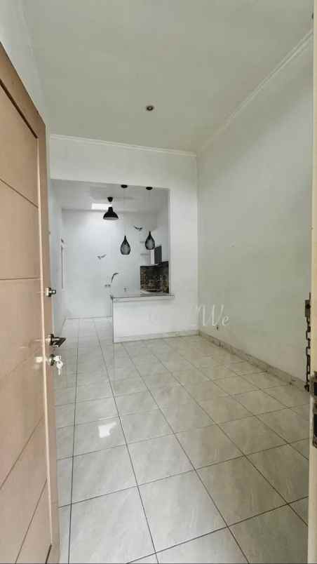 dijual rumah sawah baru ciputat