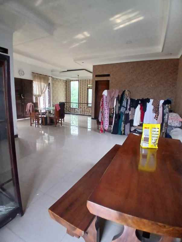 dijual rumah sawangan baru