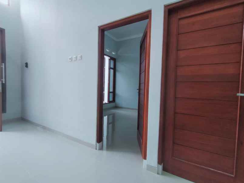 dijual rumah sedayu