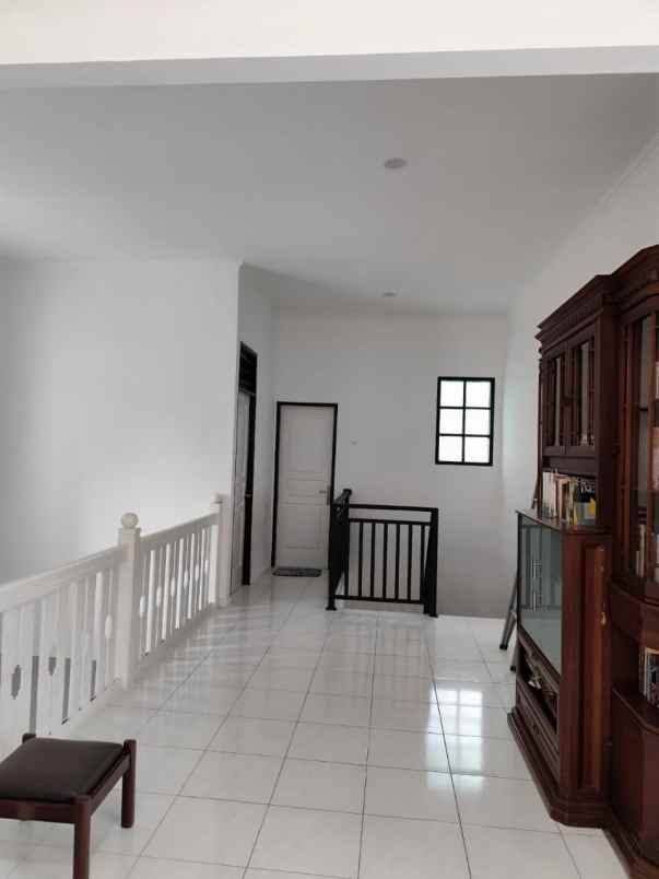 dijual rumah sektor 9 bintaro tangerang
