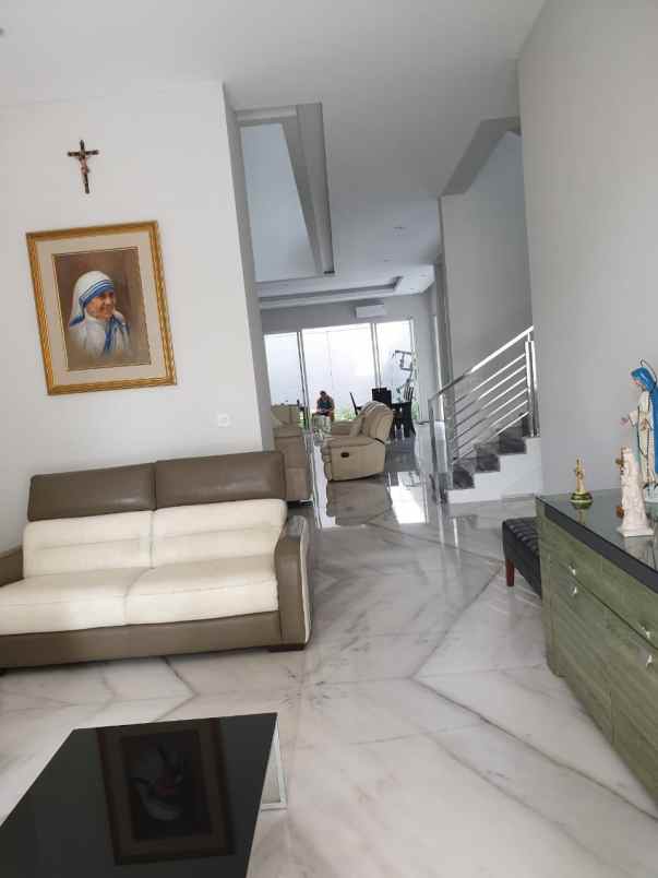 dijual rumah selat golf citraland