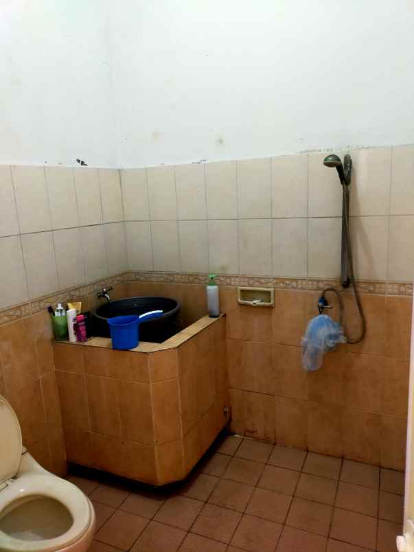 dijual rumah siap huni