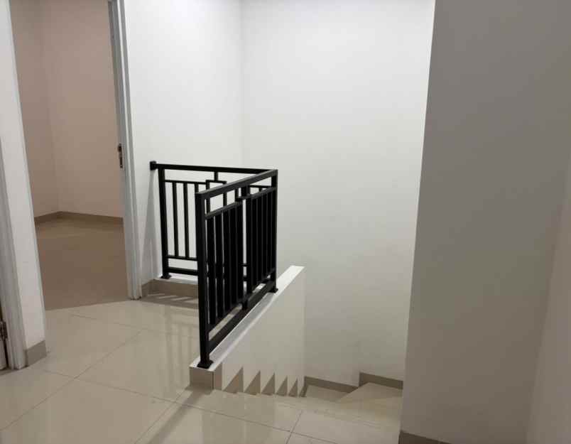 dijual rumah siap huni di green village bekasi