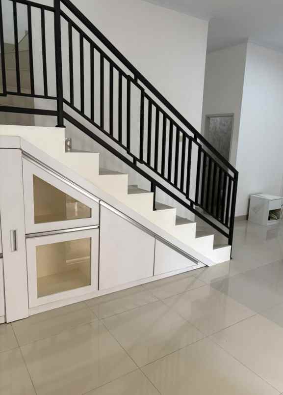 dijual rumah siap huni di green village bekasi