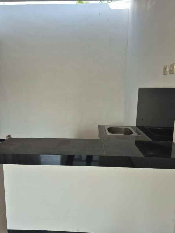 dijual rumah siap huni lokasi di cemorokandang