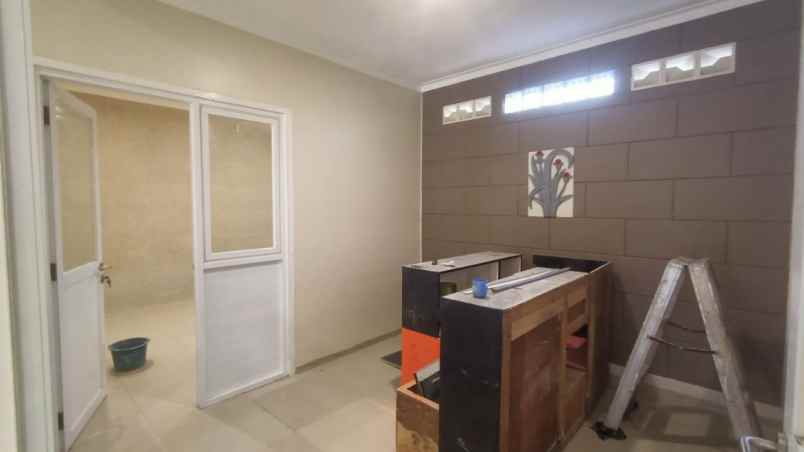 dijual rumah singgasana pradana mekar wangi