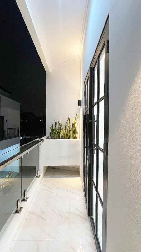 dijual rumah srengseng sawah