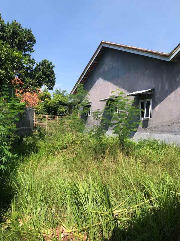 dijual rumah strategis siap huni